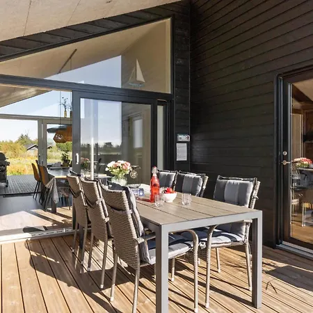 Ferienhaus 3 Bedroom Stunning In