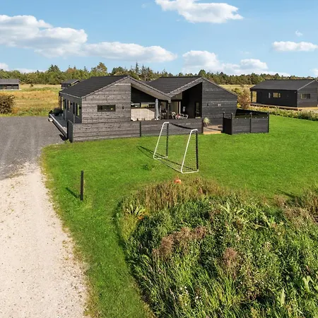 3 Bedroom Stunning In Ferienhaus *