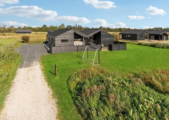 3 Bedroom Stunning In Ferienhaus *